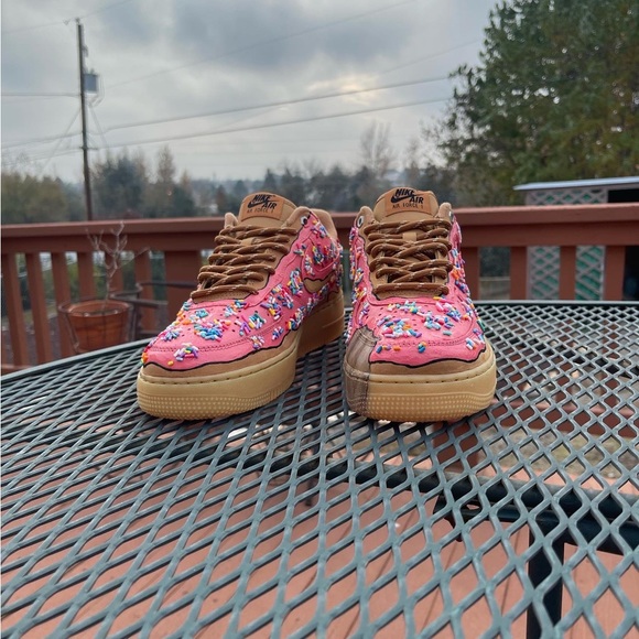 “A Treat for Homer” - Picture 4 of 6